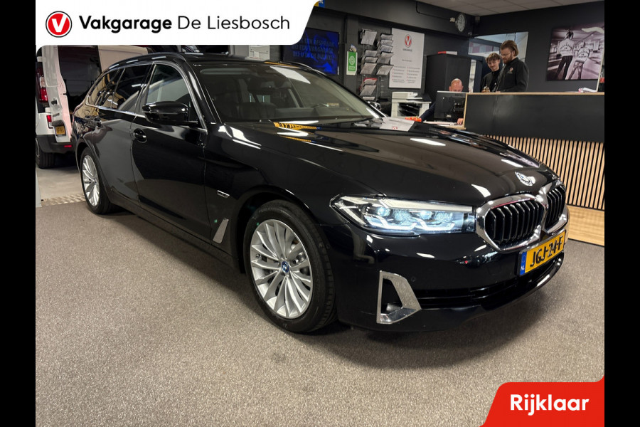 BMW 5 Serie Touring 530e xDrive High Executive/leer/pano/navi/trekhaak/apple carplay