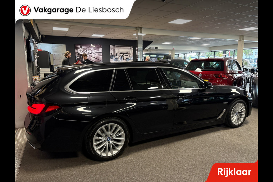 BMW 5 Serie Touring 530e xDrive High Executive/leer/pano/navi/trekhaak/apple carplay