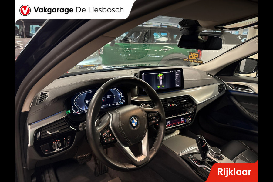 BMW 5 Serie Touring 530e xDrive High Executive/leer/pano/navi/trekhaak/apple carplay