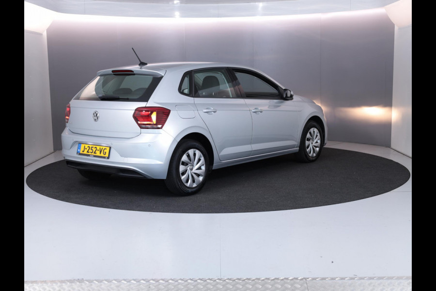 Volkswagen Polo 1.0 TSI Comfortline 95pk | Navigatie | PDC voor + achter | Carplay | Adaptieve cruise control | Airco Volkswagen Polo 1.0 TSI Comfortline 95pk | Navigatie | PDC voor + achter | Carplay | Adaptieve cruise control | Airco