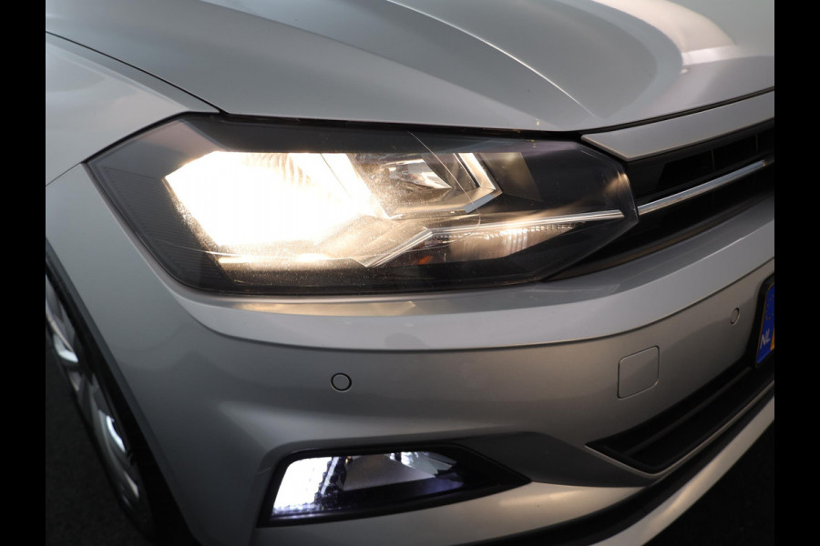 Volkswagen Polo 1.0 TSI Comfortline 95pk | Navigatie | PDC voor + achter | Carplay | Adaptieve cruise control | Airco Volkswagen Polo 1.0 TSI Comfortline 95pk | Navigatie | PDC voor + achter | Carplay | Adaptieve cruise control | Airco