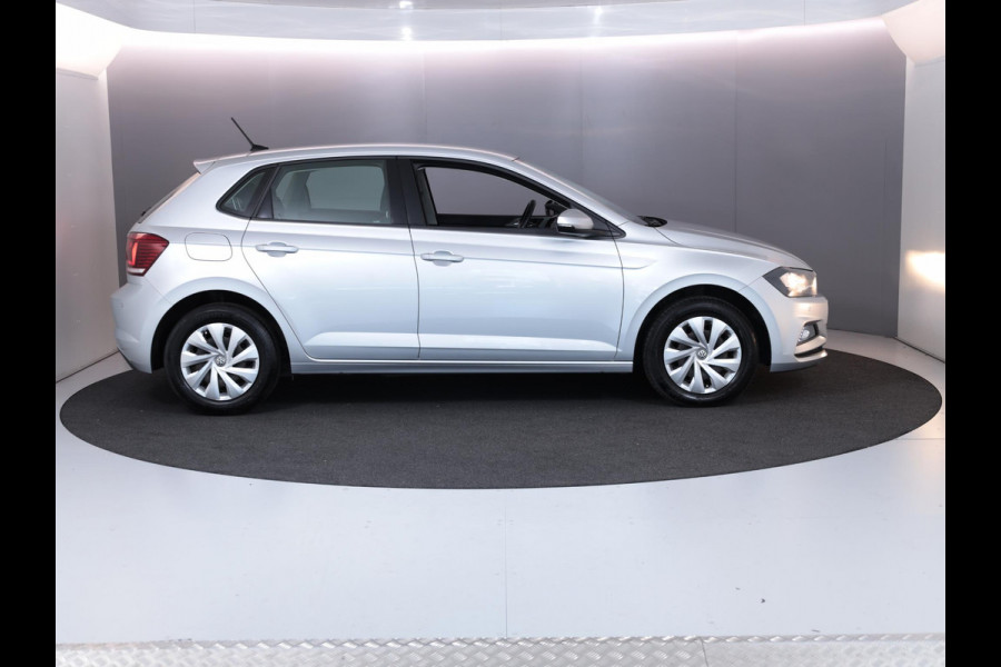 Volkswagen Polo 1.0 TSI Comfortline 95pk | Navigatie | PDC voor + achter | Carplay | Adaptieve cruise control | Airco Volkswagen Polo 1.0 TSI Comfortline 95pk | Navigatie | PDC voor + achter | Carplay | Adaptieve cruise control | Airco