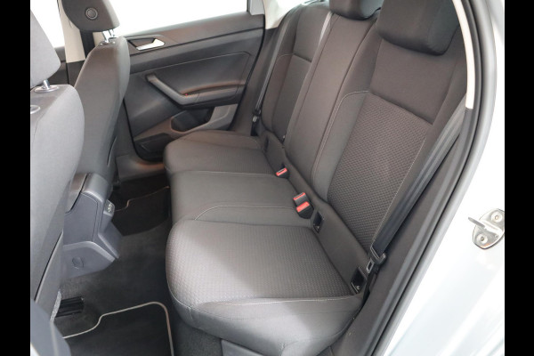 Volkswagen Polo 1.0 TSI Comfortline 95pk | Navigatie | PDC voor + achter | Carplay | Adaptieve cruise control | Airco Volkswagen Polo 1.0 TSI Comfortline 95pk | Navigatie | PDC voor + achter | Carplay | Adaptieve cruise control | Airco