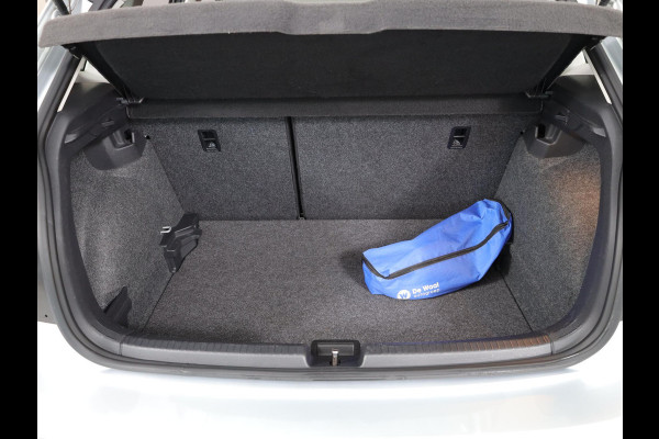 Volkswagen Polo 1.0 TSI Comfortline 95pk | Navigatie | PDC voor + achter | Carplay | Adaptieve cruise control | Airco Volkswagen Polo 1.0 TSI Comfortline 95pk | Navigatie | PDC voor + achter | Carplay | Adaptieve cruise control | Airco