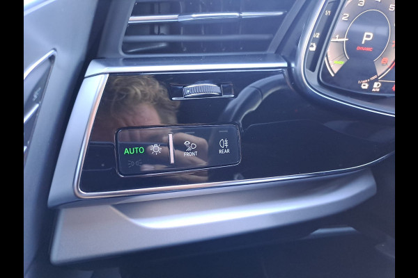 Audi Q7 55 TFSI e quattro Pro Line Plus S-line | Matrix LED | Luchtvering | Trekhaak | Leder | Keyless | HUD | Camera | ACC | Audi Q7 55 TFSI e quattro Pro Line Plus S-line | Matrix LED | Luchtvering | Trekhaak | Leder | Keyless | HUD | Camera | ACC |