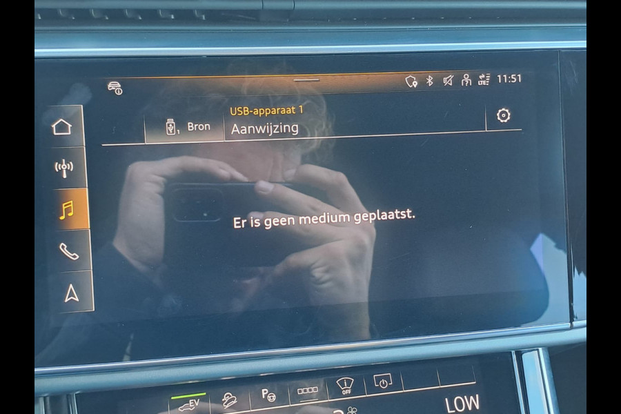 Audi Q7 55 TFSI e quattro Pro Line Plus S-line | Matrix LED | Luchtvering | Trekhaak | Leder | Keyless | HUD | Camera | ACC | Audi Q7 55 TFSI e quattro Pro Line Plus S-line | Matrix LED | Luchtvering | Trekhaak | Leder | Keyless | HUD | Camera | ACC |