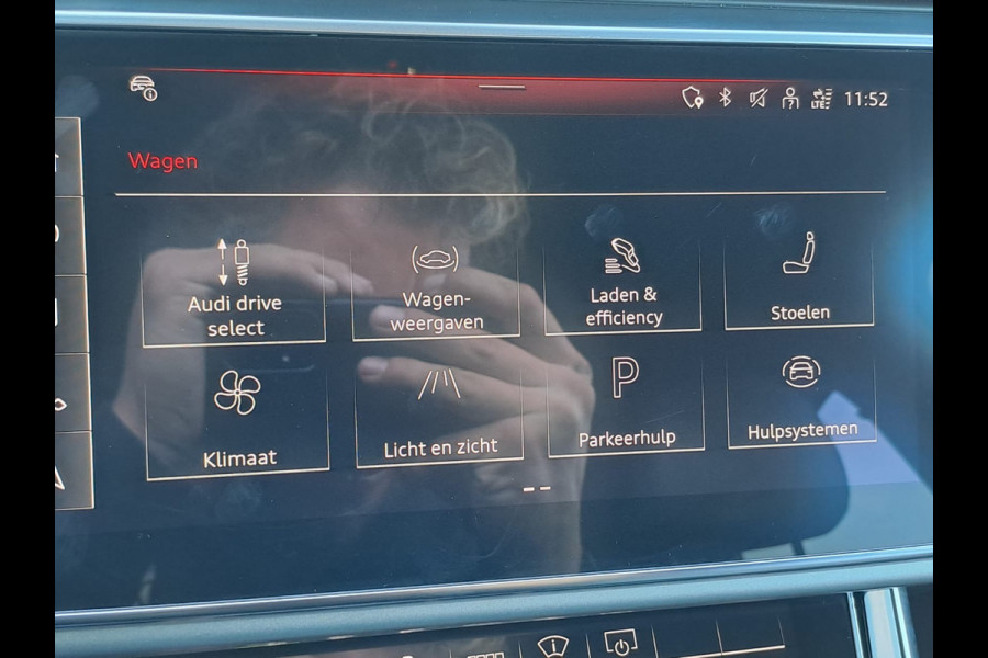 Audi Q7 55 TFSI e quattro Pro Line Plus S-line | Matrix LED | Luchtvering | Trekhaak | Leder | Keyless | HUD | Camera | ACC | Audi Q7 55 TFSI e quattro Pro Line Plus S-line | Matrix LED | Luchtvering | Trekhaak | Leder | Keyless | HUD | Camera | ACC |