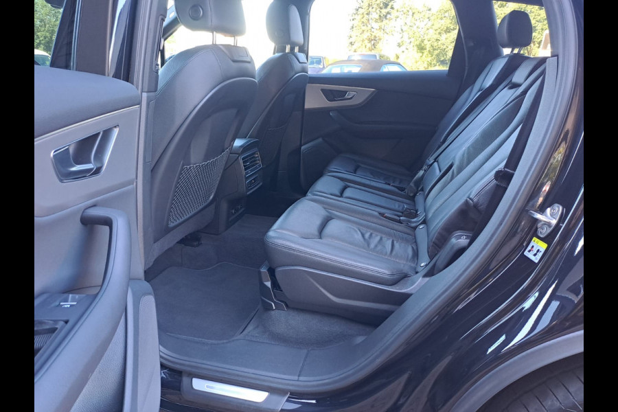 Audi Q7 55 TFSI e quattro Pro Line Plus S-line | Matrix LED | Luchtvering | Trekhaak | Leder | Keyless | HUD | Camera | ACC | Audi Q7 55 TFSI e quattro Pro Line Plus S-line | Matrix LED | Luchtvering | Trekhaak | Leder | Keyless | HUD | Camera | ACC |