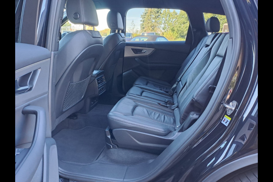 Audi Q7 55 TFSI e quattro Pro Line Plus S-line | Matrix LED | Luchtvering | Trekhaak | Leder | Keyless | HUD | Camera | ACC | Audi Q7 55 TFSI e quattro Pro Line Plus S-line | Matrix LED | Luchtvering | Trekhaak | Leder | Keyless | HUD | Camera | ACC |