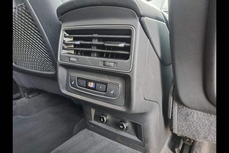 Audi Q7 55 TFSI e quattro Pro Line Plus S-line | Matrix LED | Luchtvering | Trekhaak | Leder | Keyless | HUD | Camera | ACC | Audi Q7 55 TFSI e quattro Pro Line Plus S-line | Matrix LED | Luchtvering | Trekhaak | Leder | Keyless | HUD | Camera | ACC |