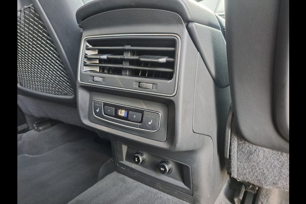 Audi Q7 55 TFSI e quattro Pro Line Plus S-line | Matrix LED | Luchtvering | Trekhaak | Leder | Keyless | HUD | Camera | ACC | Audi Q7 55 TFSI e quattro Pro Line Plus S-line | Matrix LED | Luchtvering | Trekhaak | Leder | Keyless | HUD | Camera | ACC |