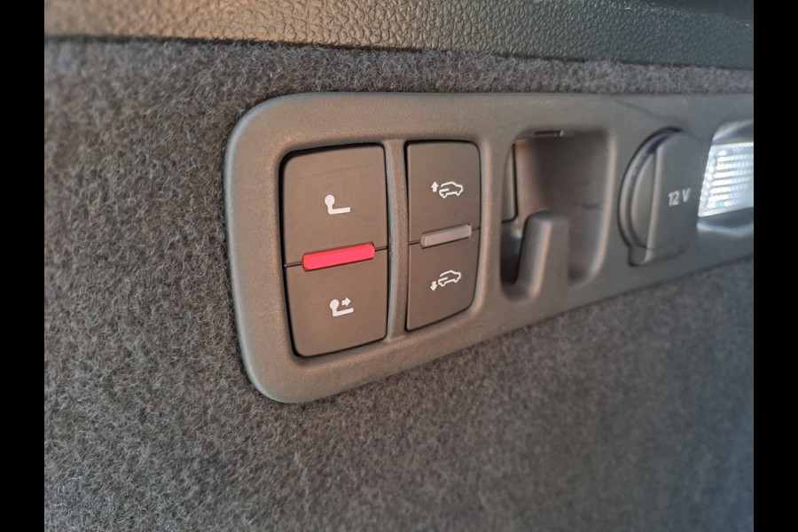 Audi Q7 55 TFSI e quattro Pro Line Plus S-line | Matrix LED | Luchtvering | Trekhaak | Leder | Keyless | HUD | Camera | ACC | Audi Q7 55 TFSI e quattro Pro Line Plus S-line | Matrix LED | Luchtvering | Trekhaak | Leder | Keyless | HUD | Camera | ACC |