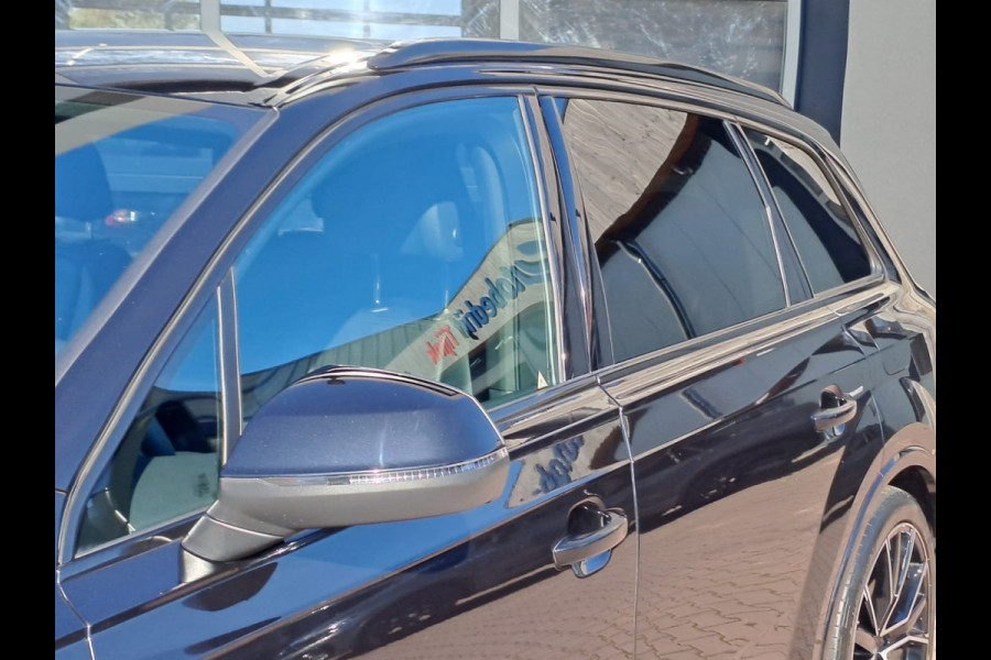 Audi Q7 55 TFSI e quattro Pro Line Plus S-line | Matrix LED | Luchtvering | Trekhaak | Leder | Keyless | HUD | Camera | ACC | Audi Q7 55 TFSI e quattro Pro Line Plus S-line | Matrix LED | Luchtvering | Trekhaak | Leder | Keyless | HUD | Camera | ACC |