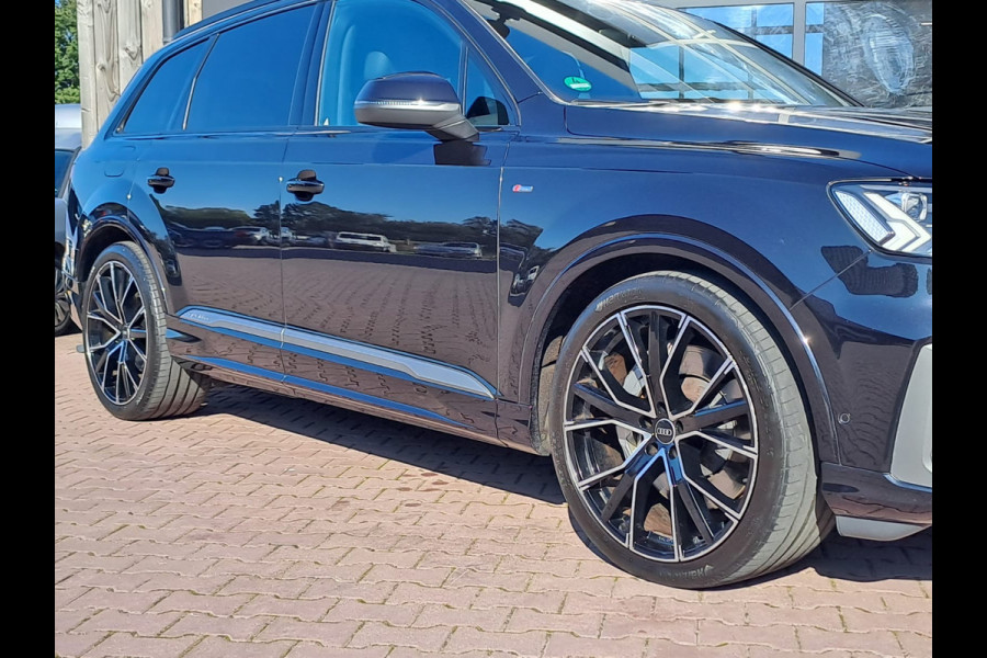 Audi Q7 55 TFSI e quattro Pro Line Plus S-line | Matrix LED | Luchtvering | Trekhaak | Leder | Keyless | HUD | Camera | ACC | Audi Q7 55 TFSI e quattro Pro Line Plus S-line | Matrix LED | Luchtvering | Trekhaak | Leder | Keyless | HUD | Camera | ACC |
