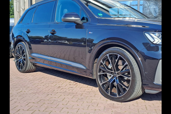Audi Q7 55 TFSI e quattro Pro Line Plus S-line | Matrix LED | Luchtvering | Trekhaak | Leder | Keyless | HUD | Camera | ACC | Audi Q7 55 TFSI e quattro Pro Line Plus S-line | Matrix LED | Luchtvering | Trekhaak | Leder | Keyless | HUD | Camera | ACC |