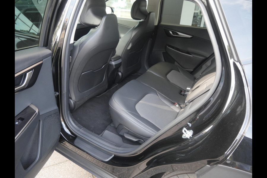 Kia Ev6 Black Edition 63 kWh | Navi | Clima | Carplay | 19'' LM l 428 km Actieradius Kia Ev6 Black Edition 63 kWh | Navi | Clima | Carplay | 19'' LM l 428 km Actieradius