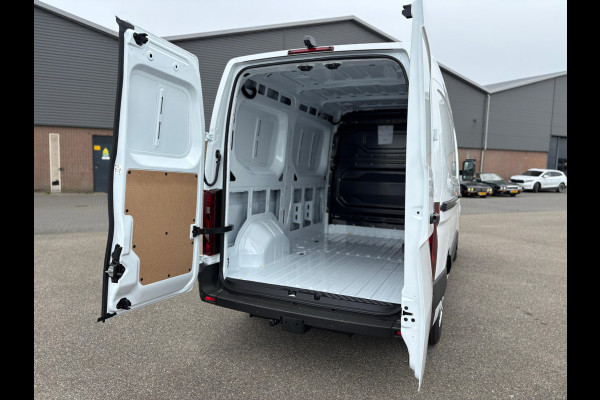 Renault Master T35 2.0 DCI 150 PK L2H2 RED EDITION TREKHAAK PACK STORAGE CAMERA ** ZIE OPMERKINGEN **