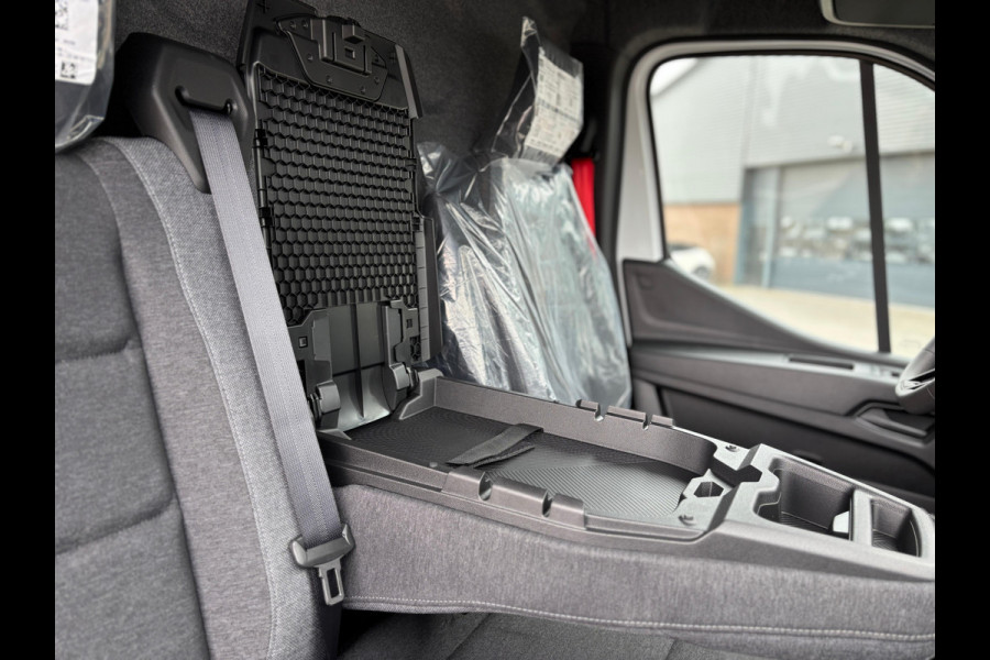 Renault Master T35 2.0 DCI 150 PK L2H2 RED EDITION TREKHAAK PACK STORAGE CAMERA ** ZIE OPMERKINGEN **