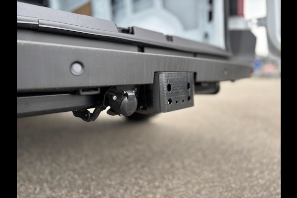 Renault Master T35 2.0 DCI 150 PK L2H2 RED EDITION TREKHAAK PACK STORAGE CAMERA ** ZIE OPMERKINGEN **