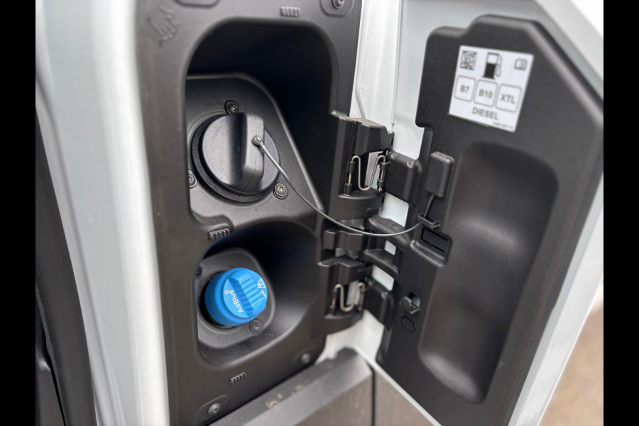 Renault Master T35 2.0 DCI 150 PK L2H2 RED EDITION TREKHAAK PACK STORAGE CAMERA ** ZIE OPMERKINGEN **