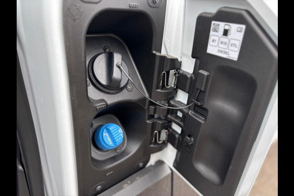 Renault Master T35 2.0 DCI 150 PK L2H2 RED EDITION TREKHAAK PACK STORAGE CAMERA ** ZIE OPMERKINGEN **