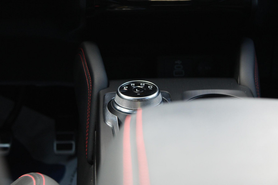 Ford Kuga 2.5 FHEV ST-Line X |190pk | Driver Assistance Pack | Winterpack | Panoramadak | Technology Pack | Geen Stekker nodig | All Season banden