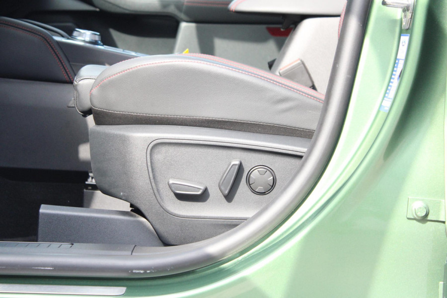 Ford Kuga 2.5 FHEV ST-Line X |190pk | Driver Assistance Pack | Winterpack | Panoramadak | Technology Pack | Geen Stekker nodig | All Season banden