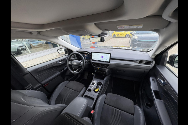 Ford Kuga 2.5 FHEV Active X 190pk | Driver Assistance Pack | Technology Pack | Panoramadak | All Weather Banden | Geen stekker nodig Ford Kuga 2.5 FHEV Active X 190pk | Driver Assistance Pack | Technology Pack | Panoramadak | All Weather Banden | Geen stekker nodig