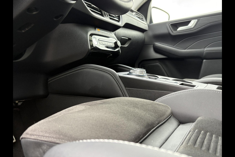 Ford Kuga 2.5 FHEV Active X 190pk | Driver Assistance Pack | Technology Pack | Panoramadak | All Weather Banden | Geen stekker nodig Ford Kuga 2.5 FHEV Active X 190pk | Driver Assistance Pack | Technology Pack | Panoramadak | All Weather Banden | Geen stekker nodig