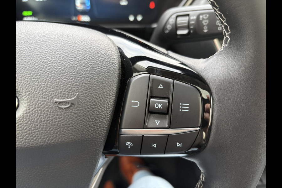 Ford Kuga 2.5 FHEV Active X 190pk | Driver Assistance Pack | Technology Pack | Panoramadak | All Weather Banden | Geen stekker nodig Ford Kuga 2.5 FHEV Active X 190pk | Driver Assistance Pack | Technology Pack | Panoramadak | All Weather Banden | Geen stekker nodig