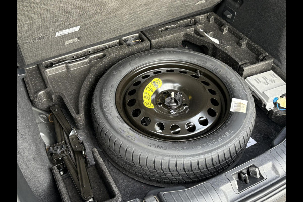 Ford Kuga 2.5 FHEV Active X 190pk | Driver Assistance Pack | Technology Pack | Panoramadak | All Weather Banden | Geen stekker nodig Ford Kuga 2.5 FHEV Active X 190pk | Driver Assistance Pack | Technology Pack | Panoramadak | All Weather Banden | Geen stekker nodig