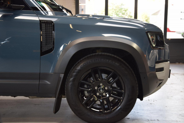 Land Rover Defender 2.0 D240 110 HSE Grijs kenteken|Navi|ACC|Ijskast|Org.NL|241pk!