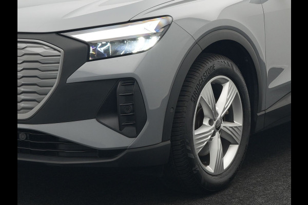 Audi Q4 e-tron Sportback 35 Edition 55 kWh 170pk Dealer O.H INCL BTW | Adaptive Cruise | Camera | Verwarmde Stoelen | Virtual | Front Assist | Navigatie | DAB | Audi Q4 e-tron Sportback 35 Edition 55 kWh 170pk Dealer O.H INCL BTW | Adaptive Cruise | Camera | Verwarmde Stoelen | Virtual | Front Assist | Navigatie | DAB |