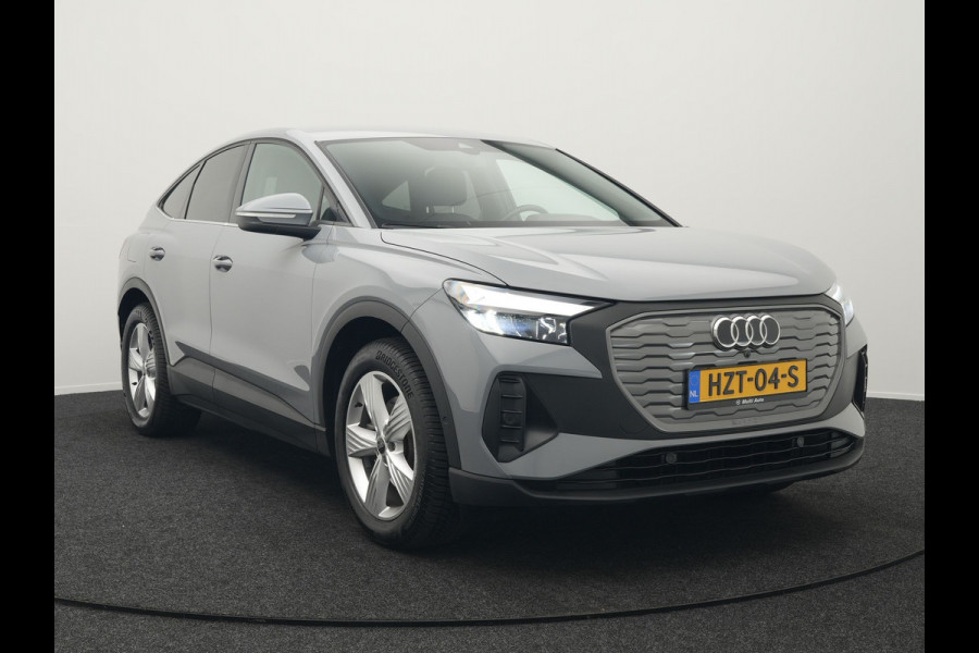 Audi Q4 e-tron Sportback 35 Edition 55 kWh 170pk Dealer O.H INCL BTW | Adaptive Cruise | Camera | Verwarmde Stoelen | Virtual | Front Assist | Navigatie | DAB | Audi Q4 e-tron Sportback 35 Edition 55 kWh 170pk Dealer O.H INCL BTW | Adaptive Cruise | Camera | Verwarmde Stoelen | Virtual | Front Assist | Navigatie | DAB |