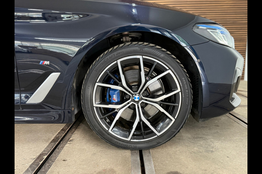 BMW 5 Serie 530e High Executive M-Sport Shadow Line | Laser | LCI | Pano | Drive Assist Prof | 19' inch BMW 5 Serie 530e High Executive M-Sport Shadow Line | Laser | LCI | Pano | Drive Assist Prof | 19' inch