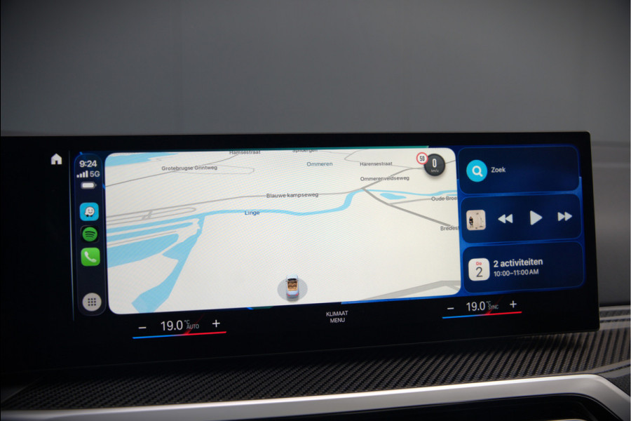 BMW 3-serie 320e High Executive M Sport | Panoramadak | Harman Kardon | Carbon | Camera | Adaptive LED | Stoelverwarming | Stuurverwarming | Apple Carplay | Navigatie | Cruise Control | Memory Seat | Trekhaak | Keyless | Shadowline