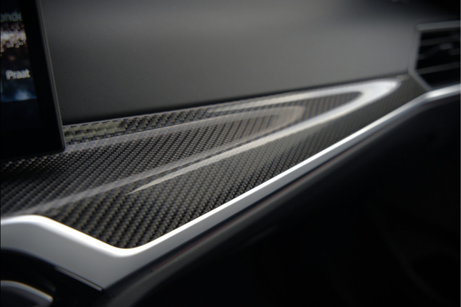 BMW 3-serie 320e High Executive M Sport | Panoramadak | Harman Kardon | Carbon | Camera | Adaptive LED | Stoelverwarming | Stuurverwarming | Apple Carplay | Navigatie | Cruise Control | Memory Seat | Trekhaak | Keyless | Shadowline