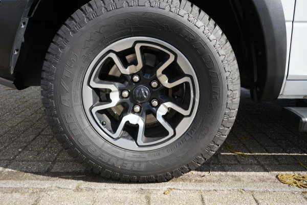 Dodge Ram 1500 Rebel 5.7 V8 Crew Cab 6'4 Luchtvering Full options!