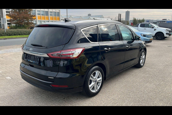 Ford S-Max 2.5 FHEV Titanium 7P 190pk | SYNC 3 Navigatie | Apple Carplay/Android Auto | 7 Persoons! | Camera Ford S-Max 2.5 FHEV Titanium 7P 190pk | SYNC 3 Navigatie | Apple Carplay/Android Auto | 7 Persoons! | Camera