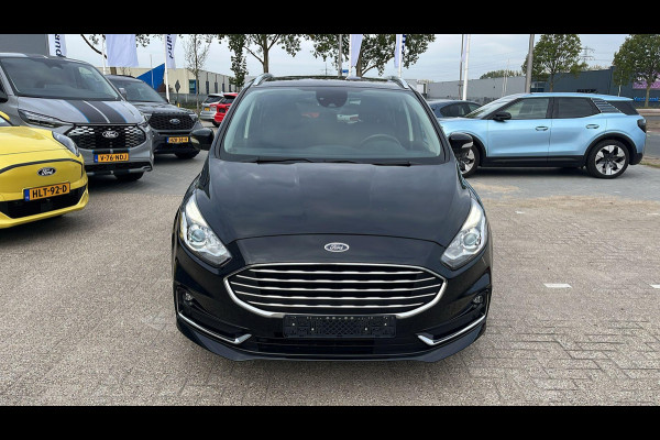 Ford S-Max 2.5 FHEV Titanium 7P 190pk | SYNC 3 Navigatie | Apple Carplay/Android Auto | 7 Persoons! | Camera Ford S-Max 2.5 FHEV Titanium 7P 190pk | SYNC 3 Navigatie | Apple Carplay/Android Auto | 7 Persoons! | Camera