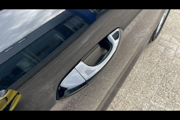 Ford S-Max 2.5 FHEV Titanium 7P 190pk | SYNC 3 Navigatie | Apple Carplay/Android Auto | 7 Persoons! | Camera Ford S-Max 2.5 FHEV Titanium 7P 190pk | SYNC 3 Navigatie | Apple Carplay/Android Auto | 7 Persoons! | Camera