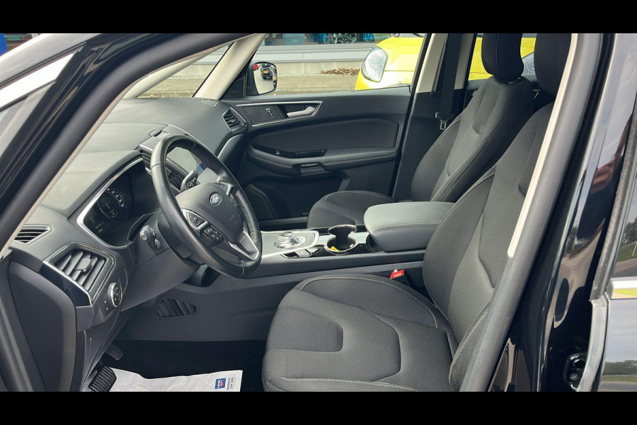 Ford S-Max 2.5 FHEV Titanium 7P 190pk | SYNC 3 Navigatie | Apple Carplay/Android Auto | 7 Persoons! | Camera Ford S-Max 2.5 FHEV Titanium 7P 190pk | SYNC 3 Navigatie | Apple Carplay/Android Auto | 7 Persoons! | Camera