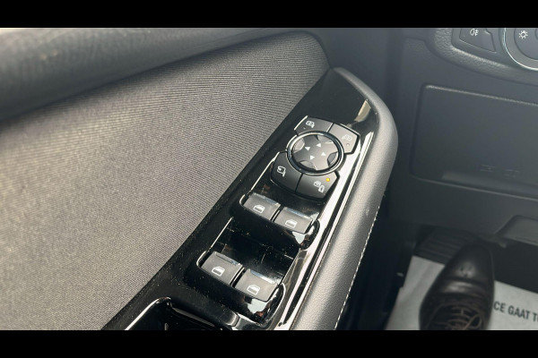 Ford S-Max 2.5 FHEV Titanium 7P 190pk | SYNC 3 Navigatie | Apple Carplay/Android Auto | 7 Persoons! | Camera Ford S-Max 2.5 FHEV Titanium 7P 190pk | SYNC 3 Navigatie | Apple Carplay/Android Auto | 7 Persoons! | Camera