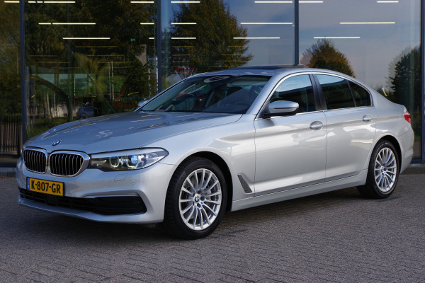 BMW 5 Serie 540i 340 PK xDrive High Executive, Trekhaak, Schuif-Kanteldak, Adap. Cruise Control, Memory BMW 5 Serie 540i 340 PK xDrive High Executive, Trekhaak, Schuif-Kanteldak, Adap. Cruise Control, Memory