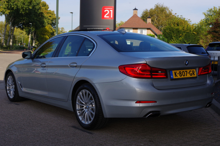 BMW 5 Serie 540i 340 PK xDrive High Executive, Trekhaak, Schuif-Kanteldak, Adap. Cruise Control, Memory BMW 5 Serie 540i 340 PK xDrive High Executive, Trekhaak, Schuif-Kanteldak, Adap. Cruise Control, Memory