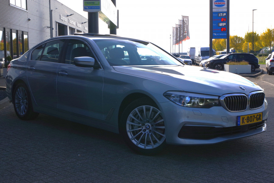 BMW 5 Serie 540i 340 PK xDrive High Executive, Trekhaak, Schuif-Kanteldak, Adap. Cruise Control, Memory BMW 5 Serie 540i 340 PK xDrive High Executive, Trekhaak, Schuif-Kanteldak, Adap. Cruise Control, Memory