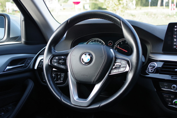 BMW 5 Serie 540i 340 PK xDrive High Executive, Trekhaak, Schuif-Kanteldak, Adap. Cruise Control, Memory BMW 5 Serie 540i 340 PK xDrive High Executive, Trekhaak, Schuif-Kanteldak, Adap. Cruise Control, Memory