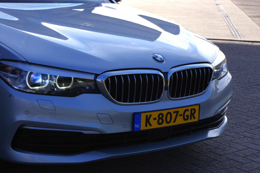 BMW 5 Serie 540i 340 PK xDrive High Executive, Trekhaak, Schuif-Kanteldak, Adap. Cruise Control, Memory BMW 5 Serie 540i 340 PK xDrive High Executive, Trekhaak, Schuif-Kanteldak, Adap. Cruise Control, Memory