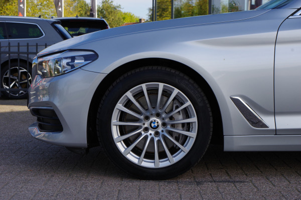 BMW 5 Serie 540i 340 PK xDrive High Executive, Trekhaak, Schuif-Kanteldak, Adap. Cruise Control, Memory BMW 5 Serie 540i 340 PK xDrive High Executive, Trekhaak, Schuif-Kanteldak, Adap. Cruise Control, Memory