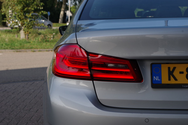 BMW 5 Serie 540i 340 PK xDrive High Executive, Trekhaak, Schuif-Kanteldak, Adap. Cruise Control, Memory BMW 5 Serie 540i 340 PK xDrive High Executive, Trekhaak, Schuif-Kanteldak, Adap. Cruise Control, Memory